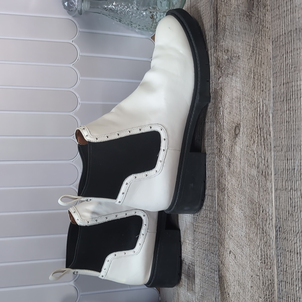 Coach White and Black Leather Boots - Picture 3 of 14
